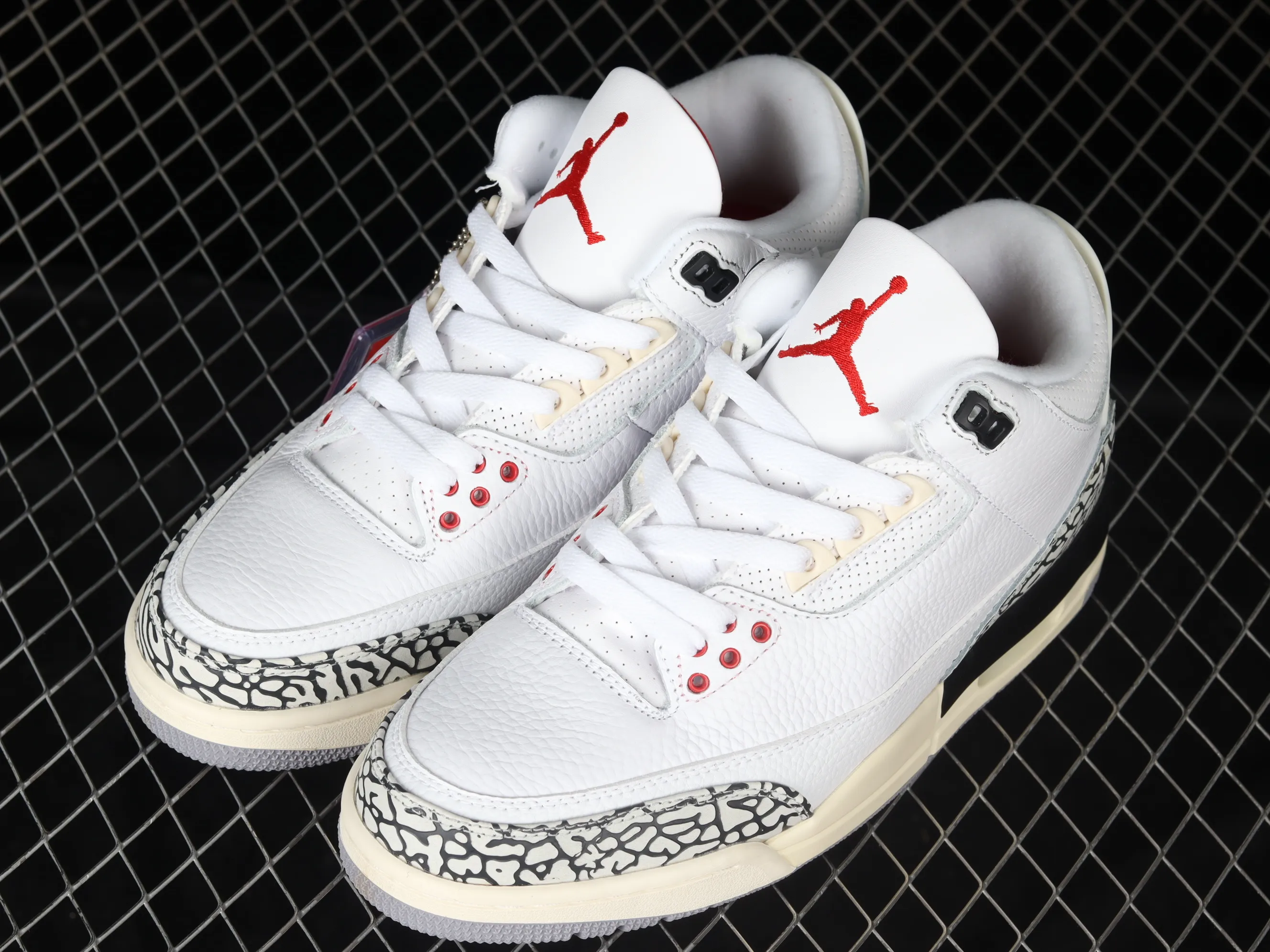 All categories Air Jordan Jordan series basketball shoes Air Jordan 3 Air Jordan 3 Retro "Fire Red" AJ3 Joe 3 new white cement DN3707-100